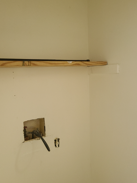 Building Photo - 4110 Hawthorne Cir