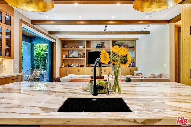 Building Photo - 4145 Tujunga Ave