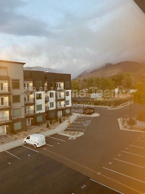 Building Photo - 3378 Washington Blvd