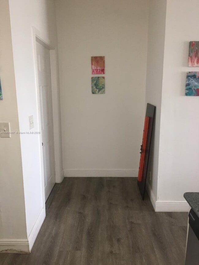 Building Photo - 3870 San Simeon Cir