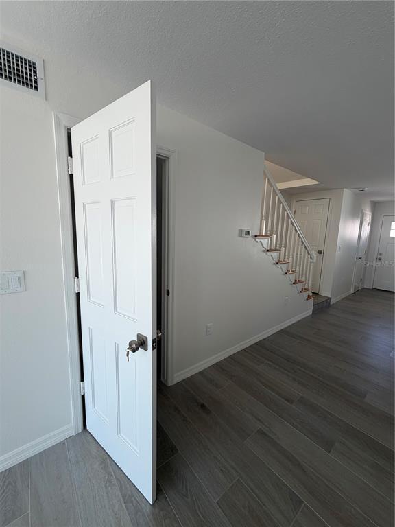 Building Photo - 716 Bayway Blvd