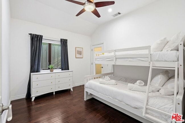 Building Photo - 13201 Bloomfield St