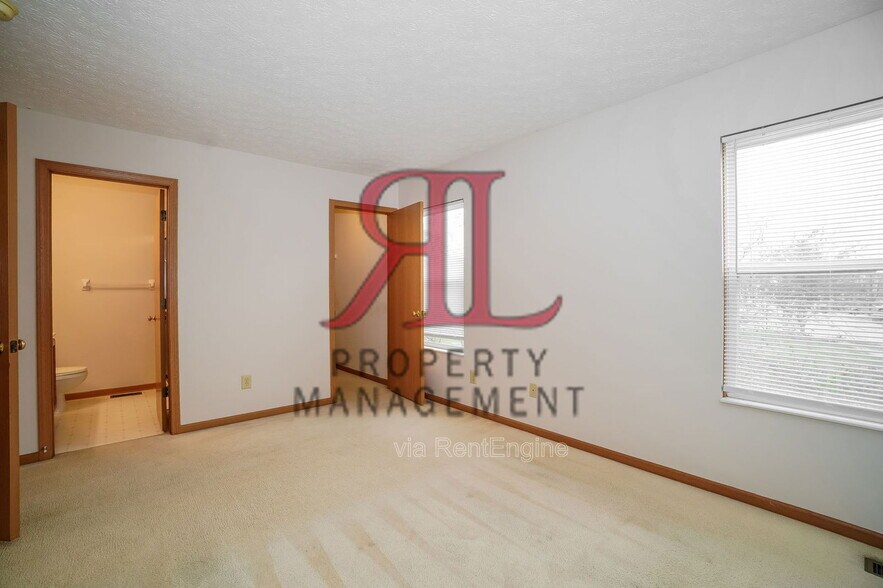 Building Photo - 3180 Omega Dr