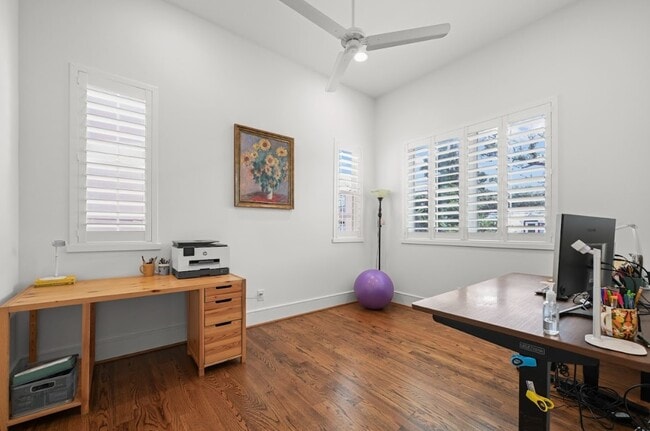 Building Photo - 804 Patterson St