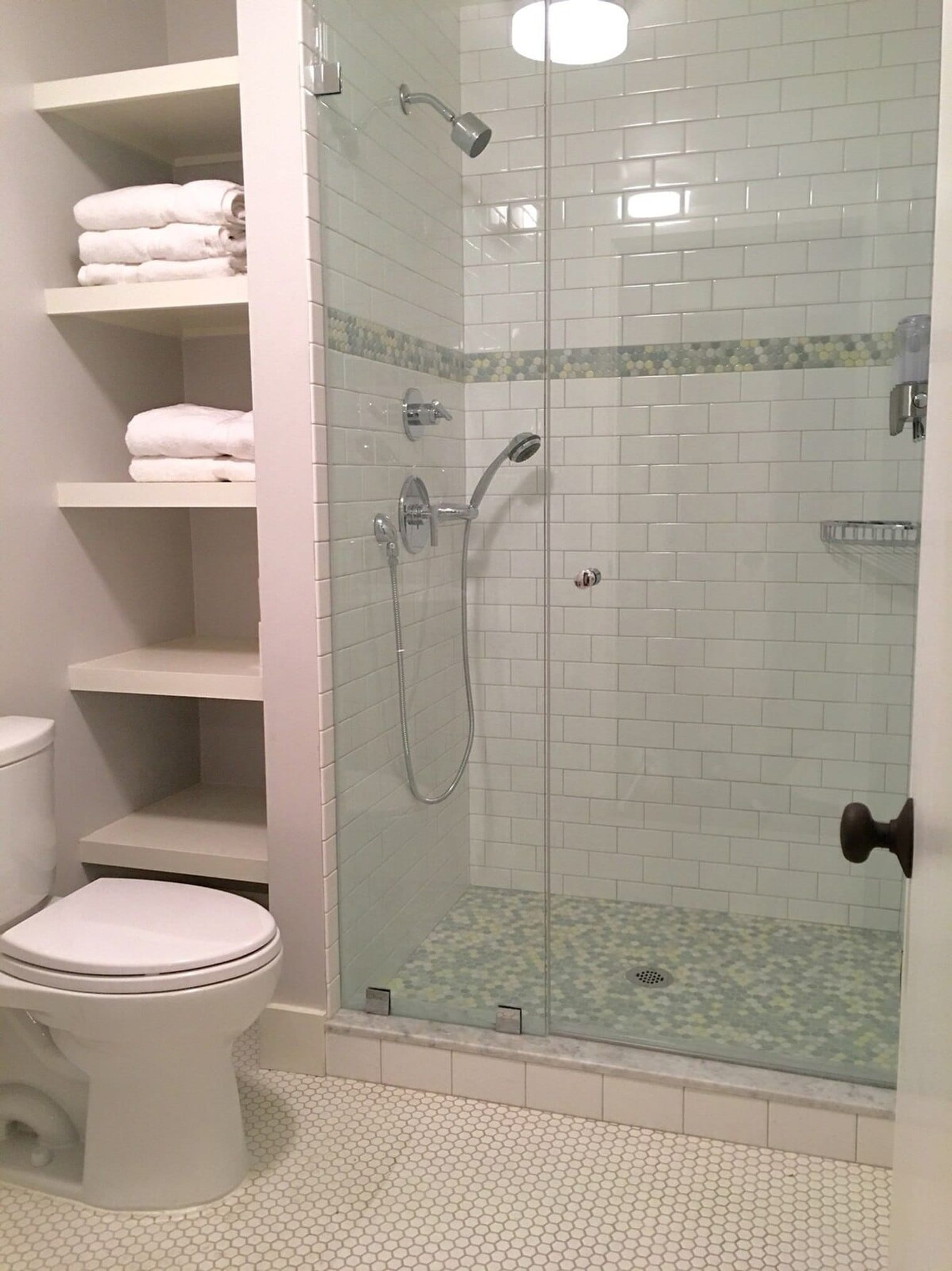 Building Photo - 5 Park Ln