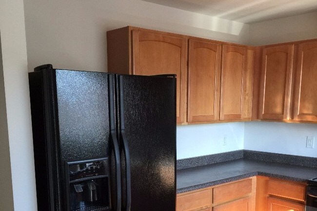 Building Photo - 1350 Parkview Estates Dr