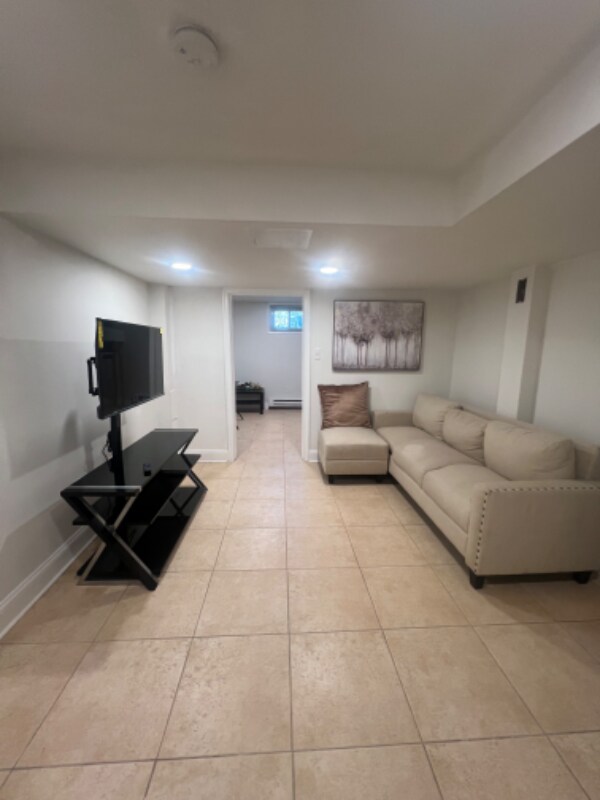 Building Photo - 4801 Oliver St