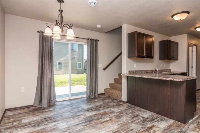 Building Photo - 7507 Beal Ave