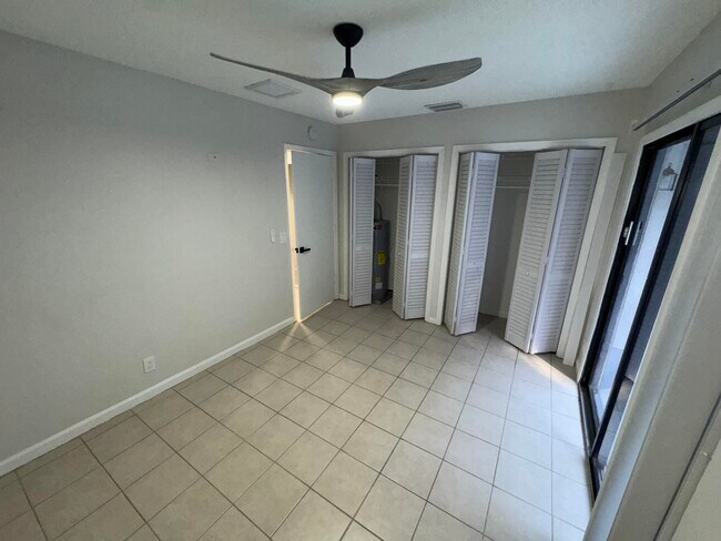 Building Photo - 4110 Maine St