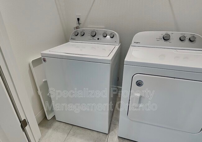 Building Photo - 14019 Picard Aly