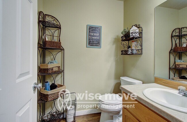 Building Photo - Washougal- 4 Bedroom Home- Apply today!