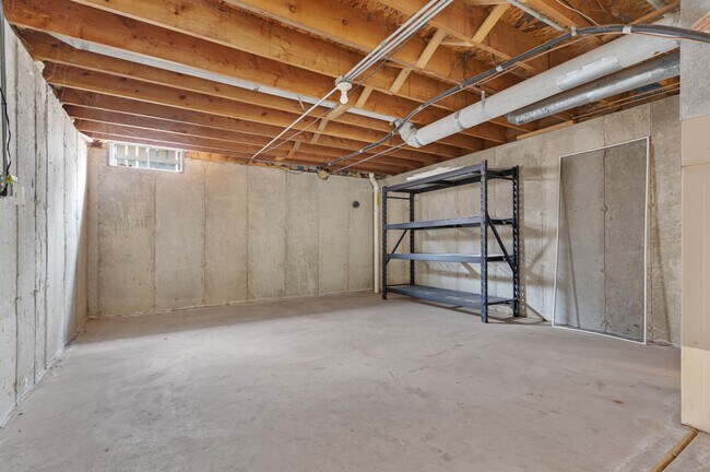 Building Photo - 3238 Gresham Ln E