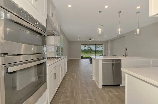 Building Photo - 5664 Blue Reef Pl