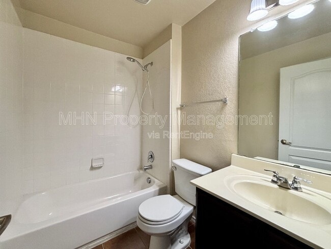 Building Photo - 7322 Azalea Square