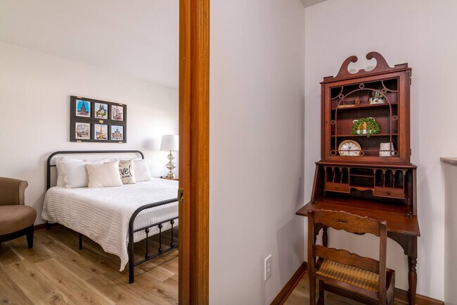 Building Photo - 10268 Cleveland Rd