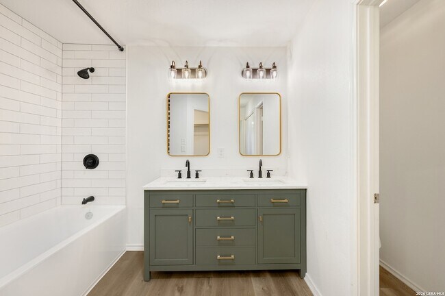 Building Photo - 9135 Jean Verte