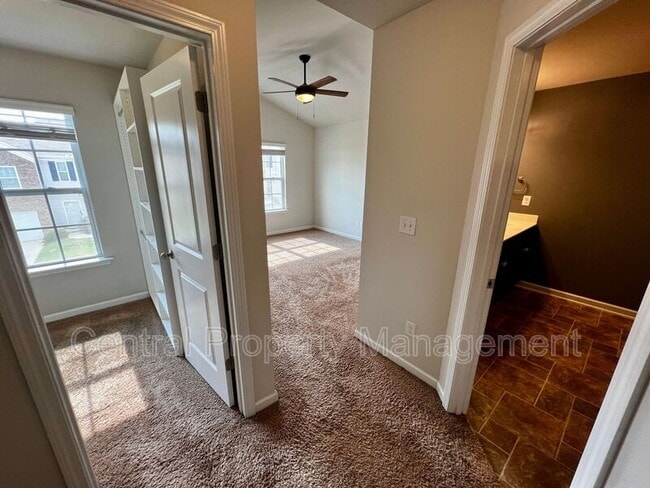 Building Photo - 43 Moorlyn Ln
