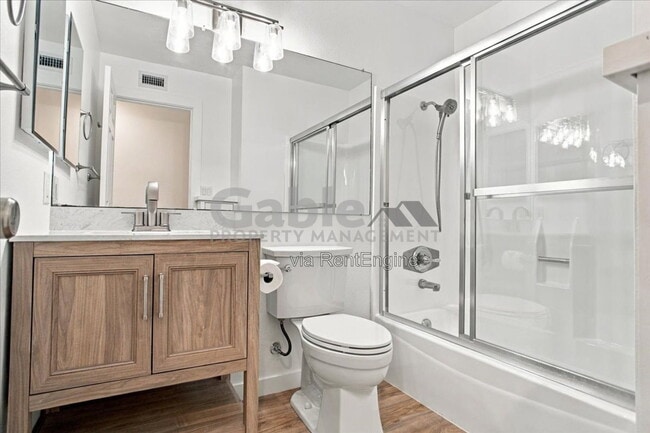 Building Photo - 25753 Rana Dr