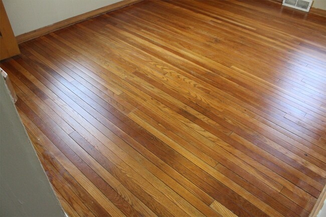 Building Photo - 907 N Grant St