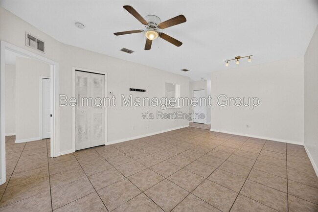 Building Photo - 13226 Galicia St
