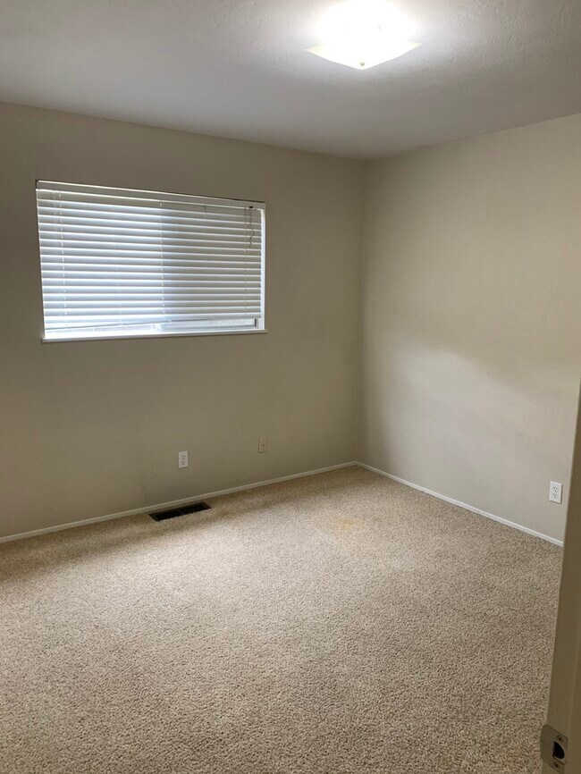 Building Photo - Charming home for Rent!