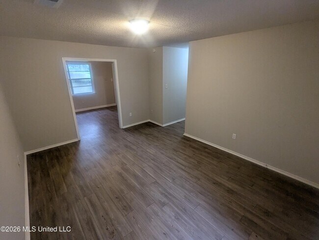 Building Photo - 5550 Winterwood Dr