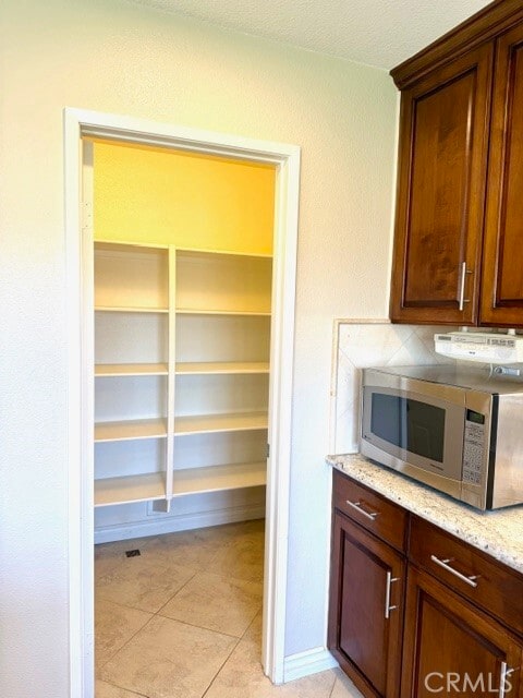 Building Photo - 16605 Quail Country Ave