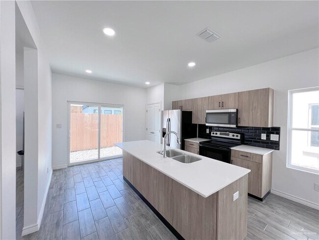 Building Photo - 31 N Veterans Blvd