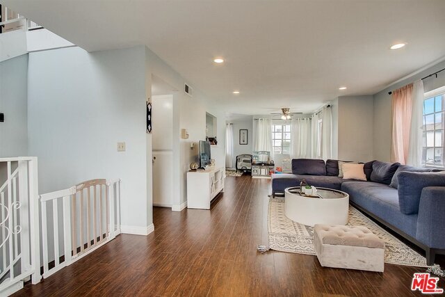 Building Photo - 4843 W 118th St