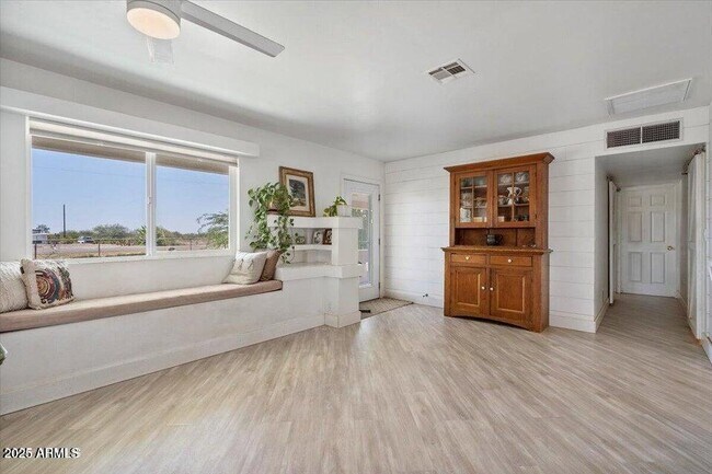 Building Photo - 42803 N Murphy Ave