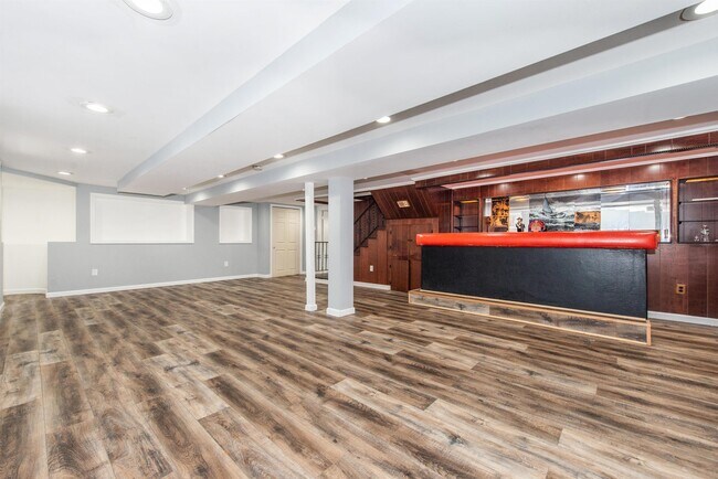 Building Photo - 894 AVENUE C