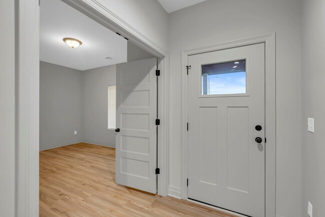 Building Photo - 1811 Liam Ct