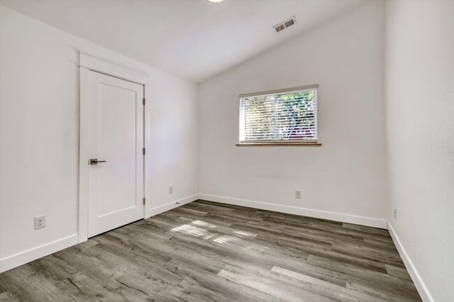Building Photo - Charming Olde Town Arvada Home!