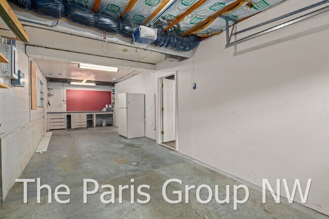 Building Photo - Delightful Magnolia 4br Remodel * Walkable Salmon Bay Location, Central Yet Quiet
