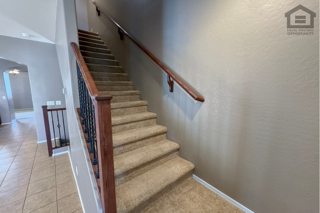 Building Photo - 3Bed/2.5Bath Three-Story Townhouse in Vistancia! Ready for Immediate Move-In! – 2 CAR GARAGE!