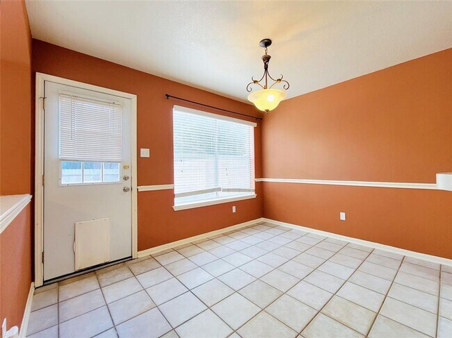 Building Photo - 3/BR, 2.5/BA Two-Level Home in Round Rock!