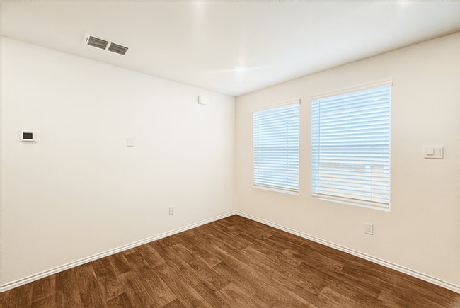 Building Photo - 2111 Organ Pipe Cactus