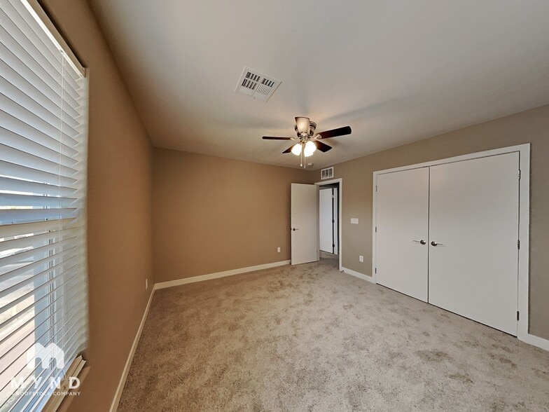 Building Photo - 3794 Paseo de Paz Ave