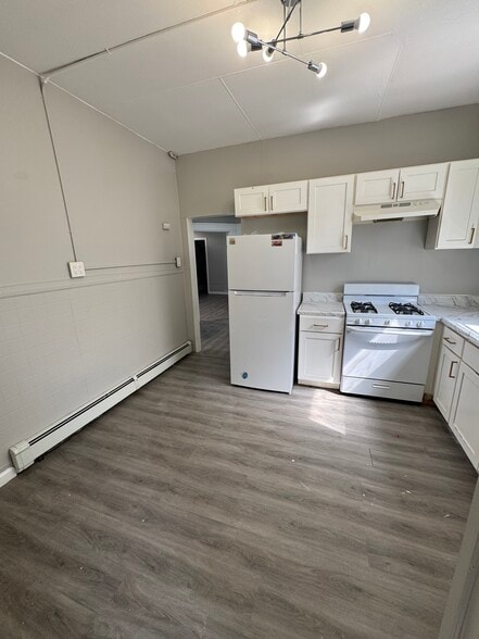 Building Photo - 11 Baldwin Ave