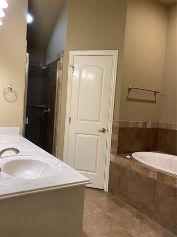 Building Photo - 2702 Drift Ct