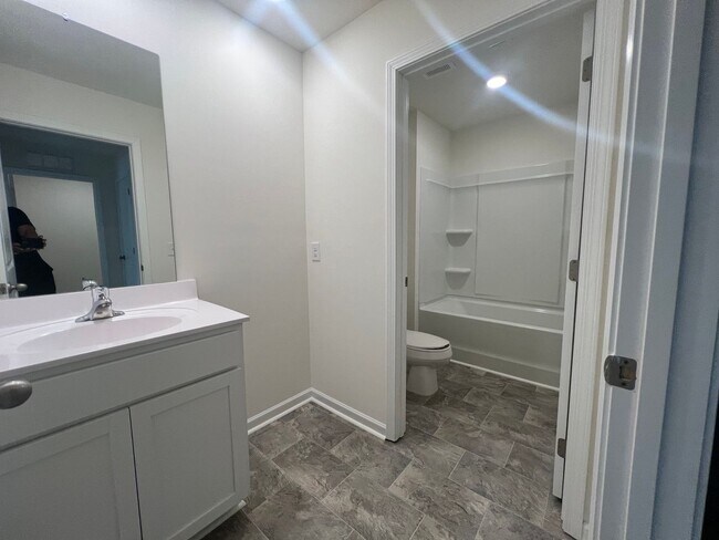 Building Photo - Brand-New 4BR Home for Rent in Kingsport – Be the First Tenant!