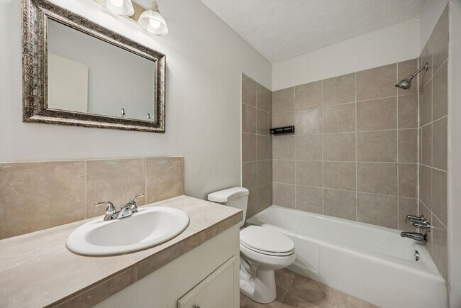 Building Photo - 12826 Westmere Dr