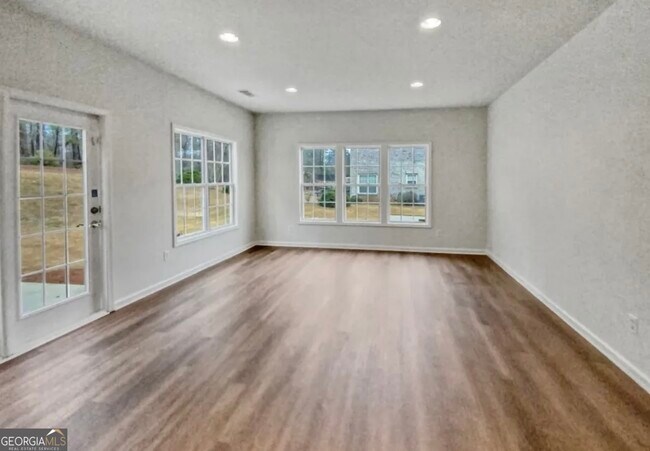 Building Photo - 1115 Fountain Crest Dr