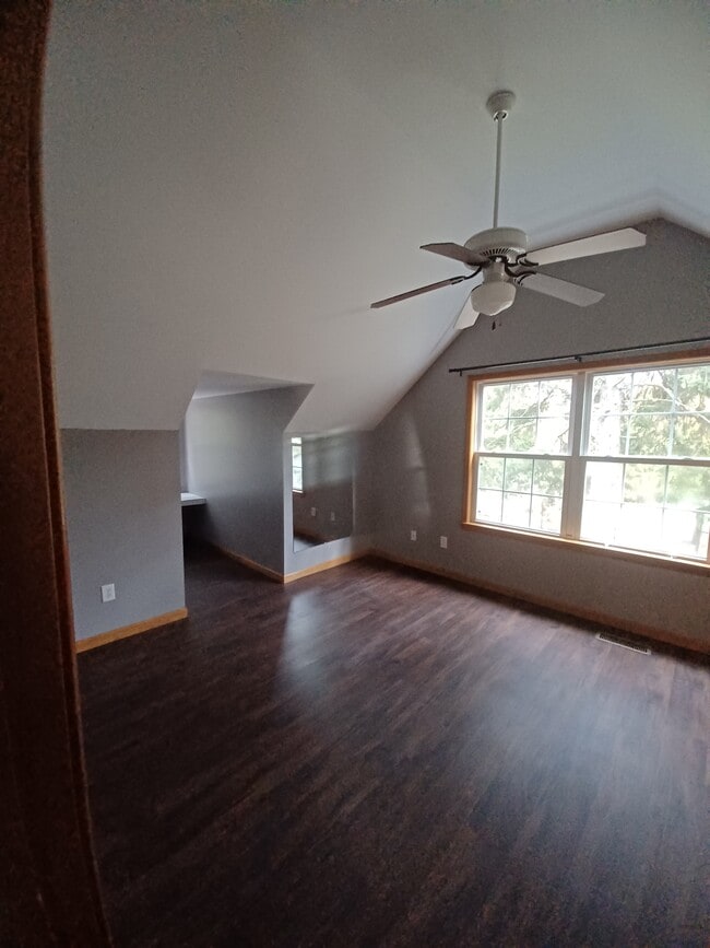 Building Photo - 108 Girard Ave