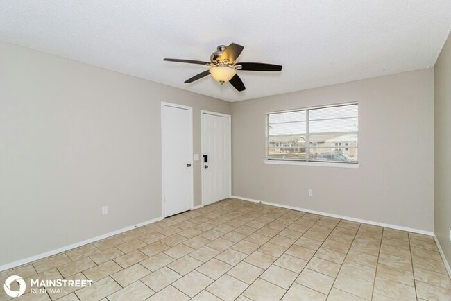 Building Photo - 704 W HILLCREST DRIVE, MUSTANG, OK 73064