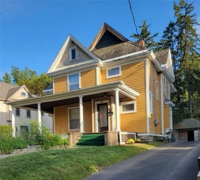 Primary Photo - 519 W 3rd St