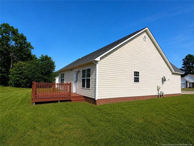 Building Photo - 113 Woodbine Dr