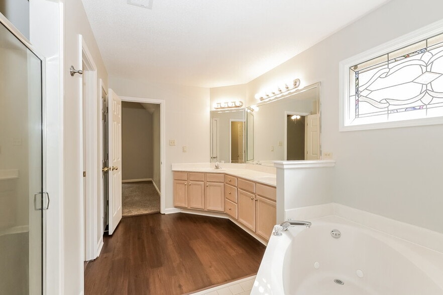 Building Photo - 8695 River Mill Cove