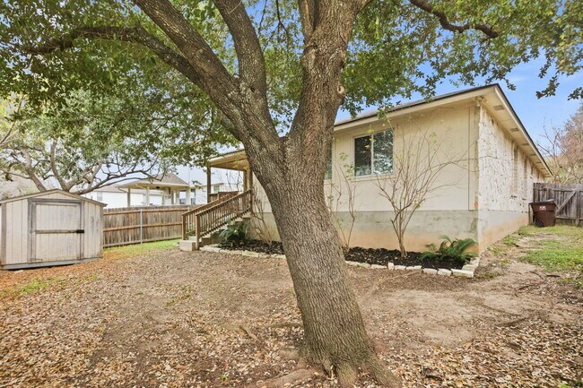 Building Photo - 1202 Sundrop Pl