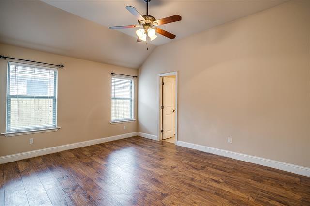 Building Photo - 1120 Whispering Meadows